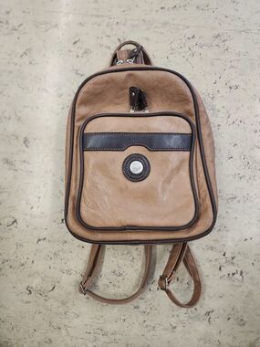 Mouflon Tan Leather Backpack with Contrast Trim